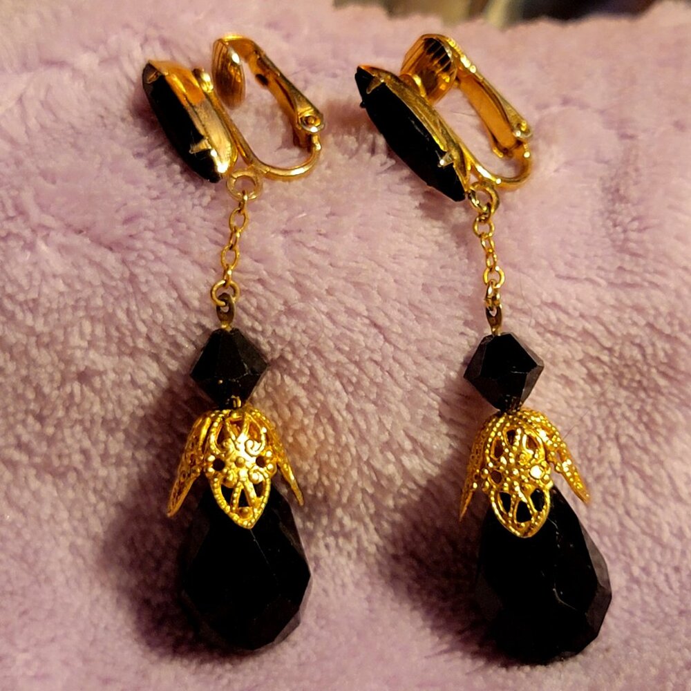 VINTAGE Clip-On Gold-Tone Fittings & Filigree Black Glass Dangle Earrings